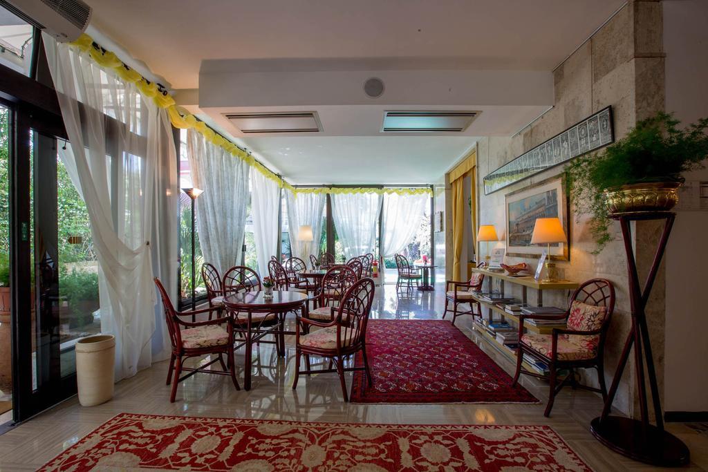 Hotel Mion Charme&Relax Silvi Marina Exterior foto